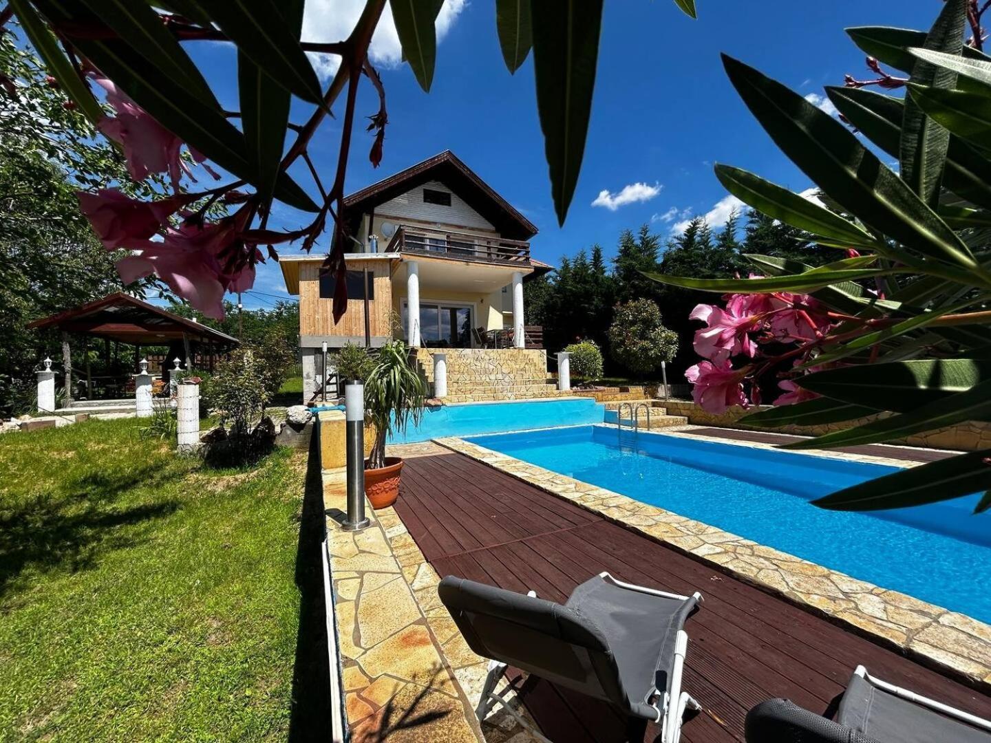 Villa Somlyo Fot Exteriör bild
